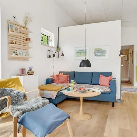 Feriehus 2 Bedroom Awesome In *