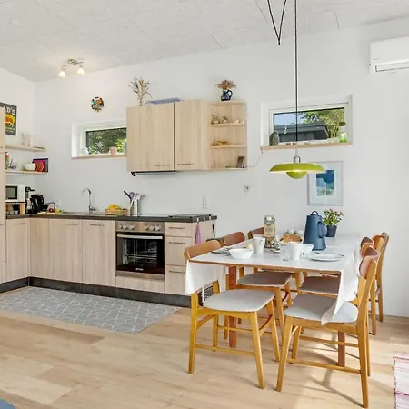 2 Bedroom Awesome In Hadsund