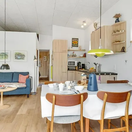 Feriehus 2 Bedroom Awesome In Hadsund